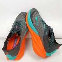 mt. 46- tweede kans hardloopschoenen (foto 2)